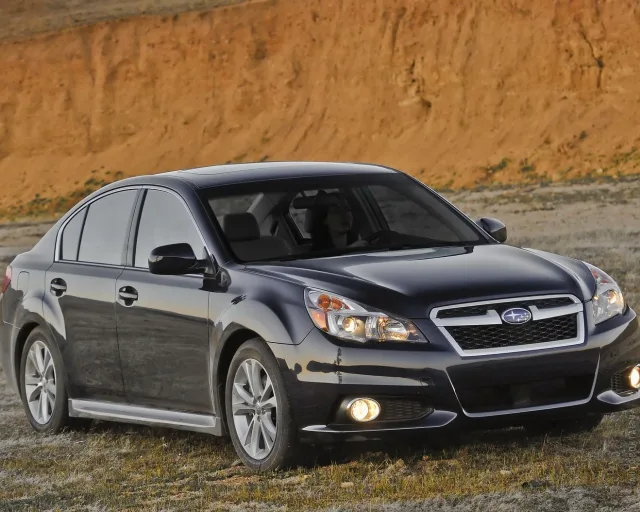 Subaru Legacy 2.5 FB MT base — 8