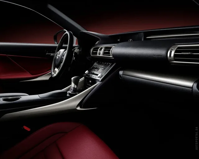 Lexus IS 2013 sedan — 2