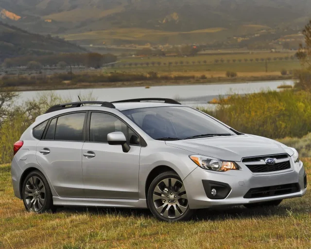 Subaru Impreza 2.0i AT — 23