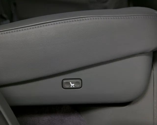 Lexus LX 570 AT Luxury — 5