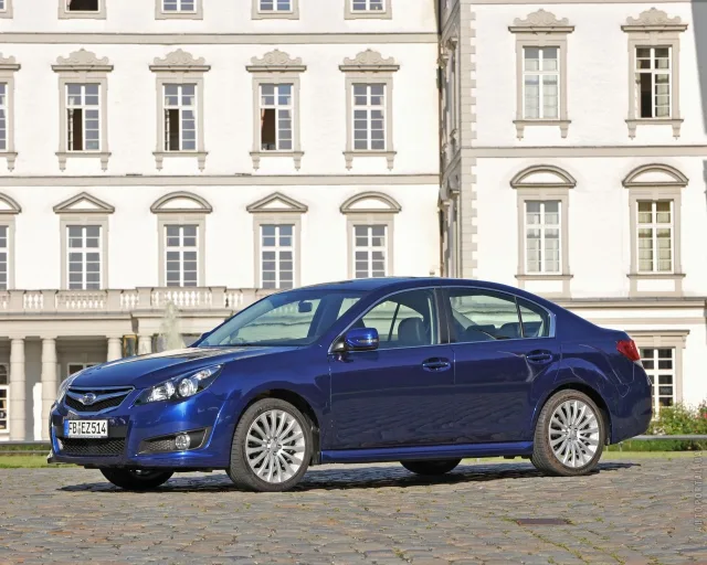 Subaru Legacy 2009 седан — 24