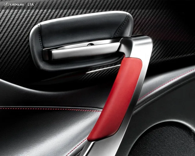 Lexus LFA спорткар — 4