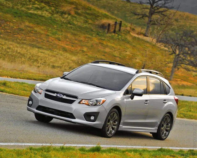 Subaru Impreza 2.0i AT — 16