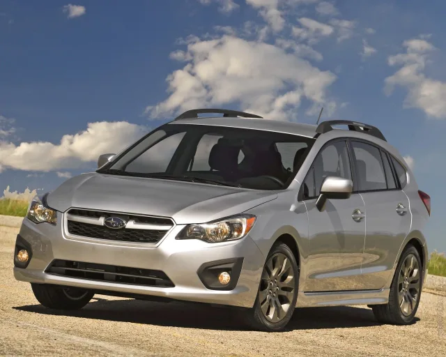 Subaru Impreza 2.0i AT — 14