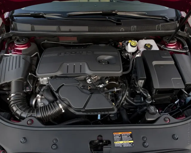 Buick LaCrosse седан — 9