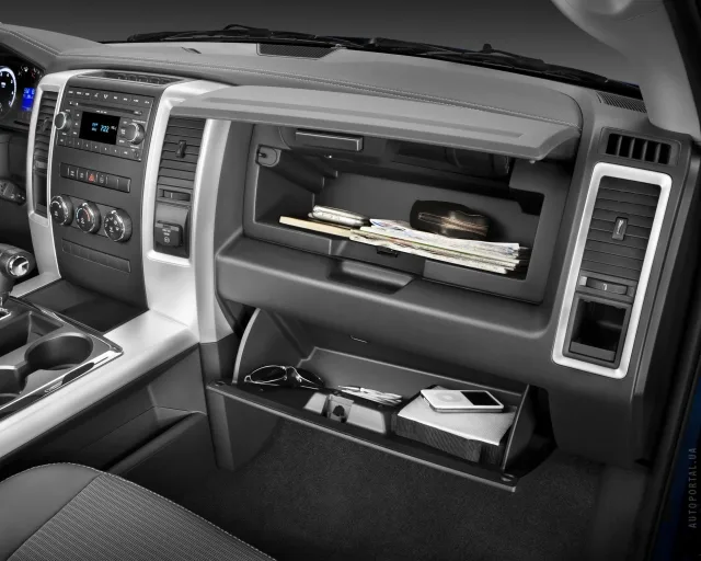Dodge Ram 1500 пікап — 14