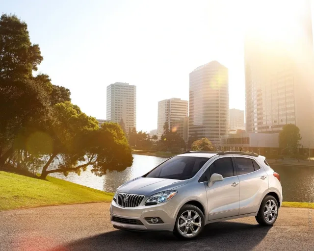Buick Encore кросовер — 12