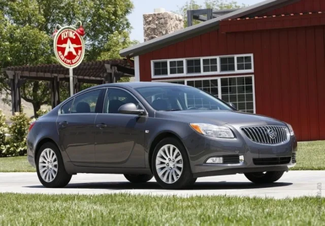 Buick Regal седан — 24