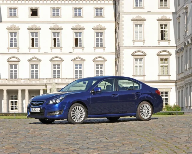 Subaru Legacy 2009 седан — 23