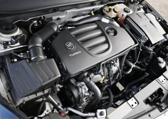 Buick Regal седан — 7