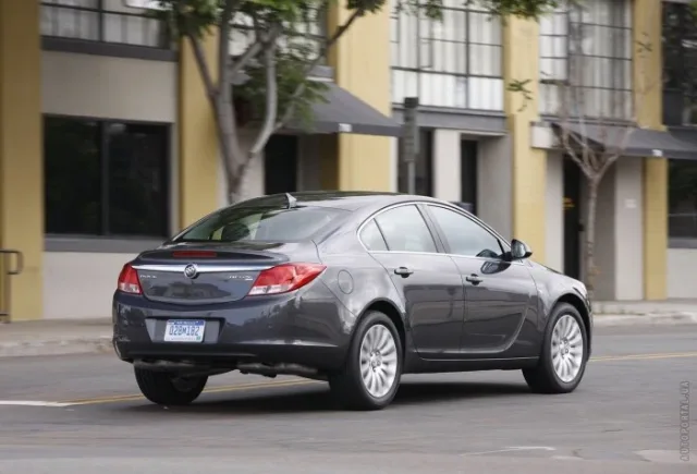 Buick Regal седан — 15