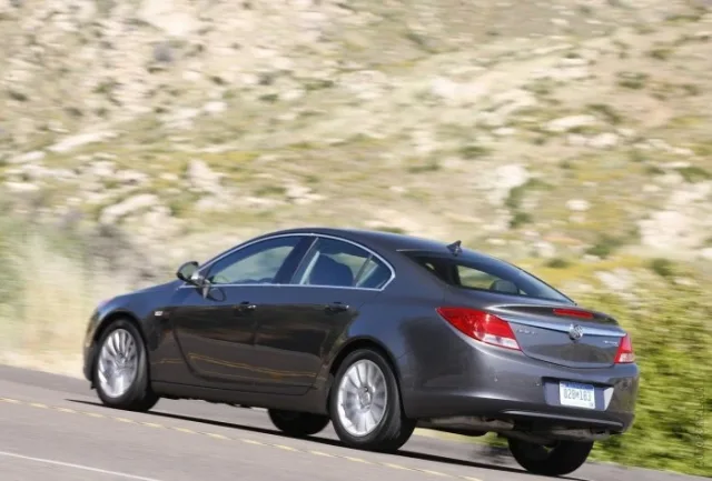 Buick Regal седан — 23