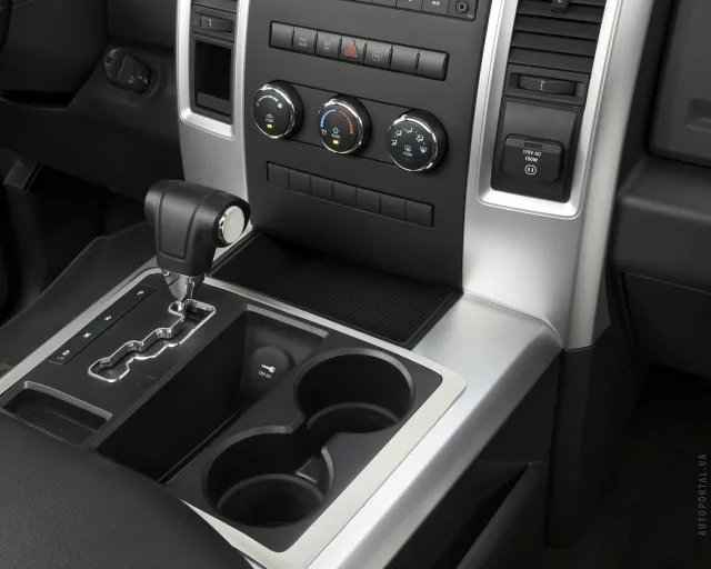 Dodge Ram 1500 пікап — 8