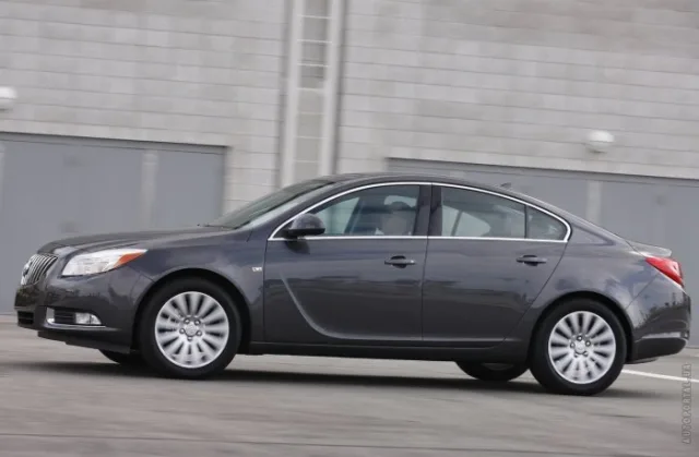 Buick Regal седан — 13