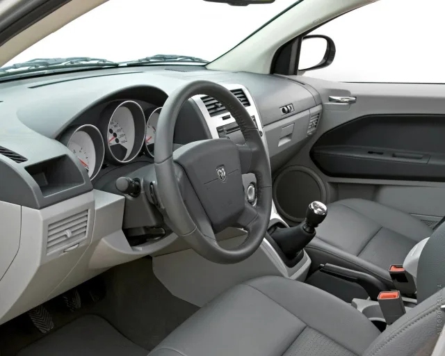 Dodge Caliber (Додж Калибер) кроссовер — 13