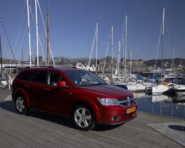Dodge Journey crossover — 16