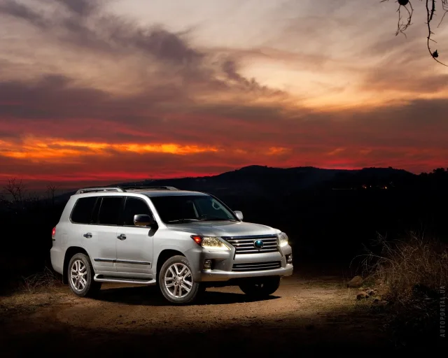 Lexus LX 2012 SUV — 24