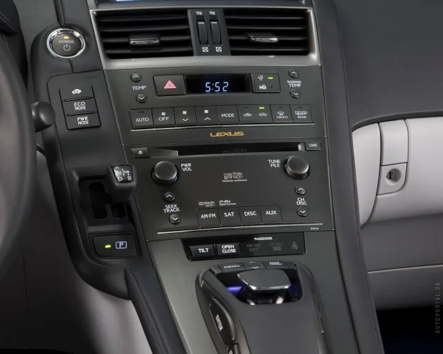 Lexus HS 250h AT — 11