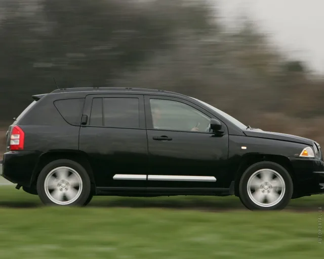 Jeep Compass 2008 кросовер — 22