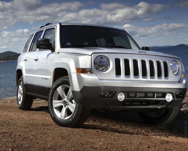 Jeep Patriot 2011 crossover — 9