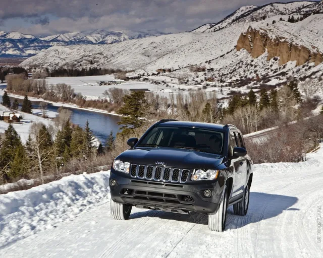 Jeep Compass 2011 кросовер — 23