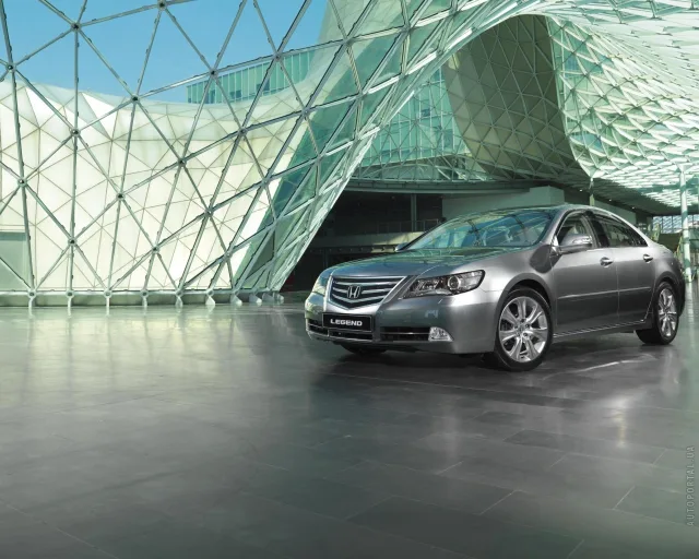 Honda Legend sedan — 25