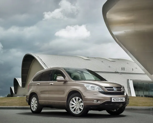 Honda CR-V 2.0 MT Elegance — 4