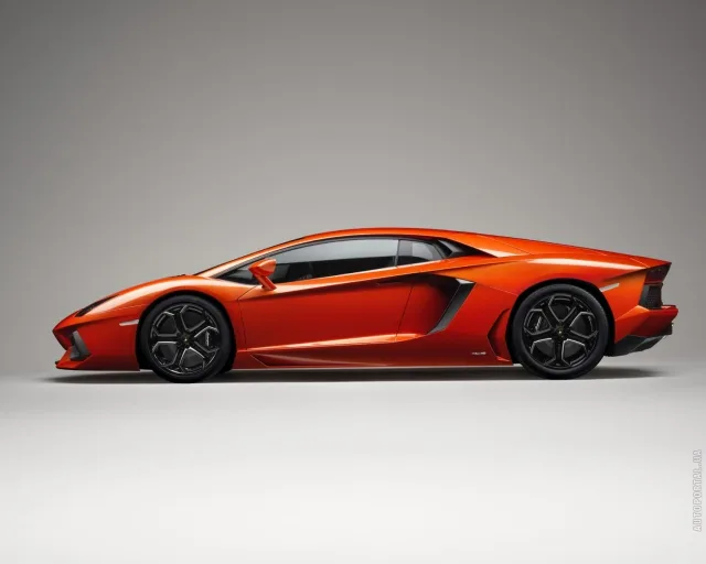 Lamborghini Aventador LP700-4 (Ламборгини Авентадор) купе — 10