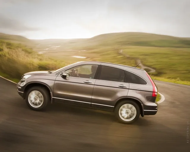 Honda CR-V 2.0 MT Elegance — 18