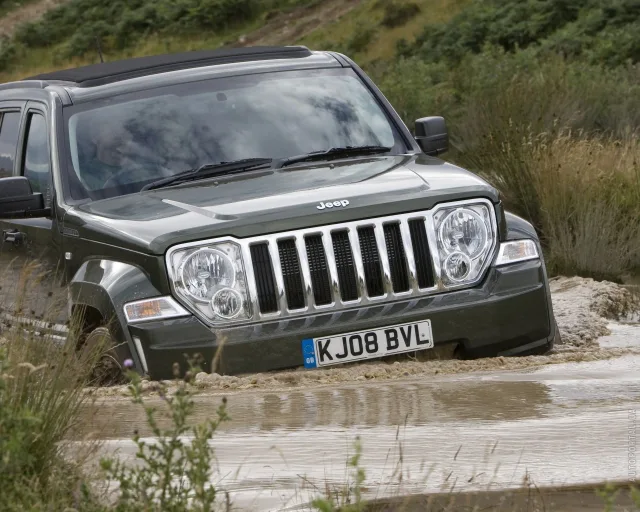 Jeep Cherokee 2008 (Джип Чероки) внедорожник — 22