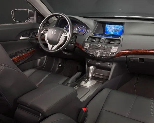 Honda Crosstour кросовер — 7