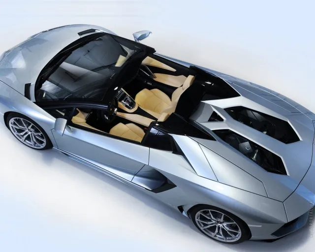 Lamborghini Aventador LP700-4 Roadster coupe convertible — 17