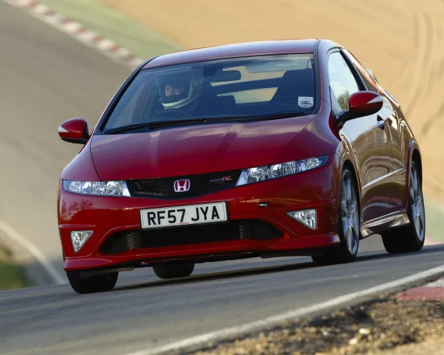 Honda Civic Type R хетчбек — 15