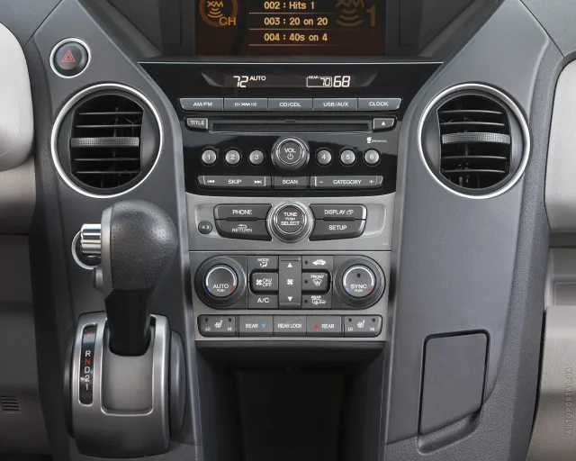 Honda Pilot 2012 crossover — 19