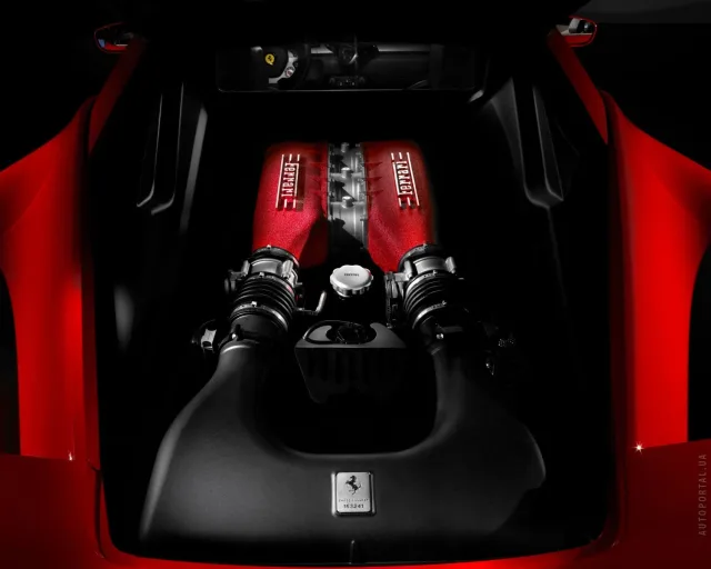 Ferrari 458 Italia купе — 4