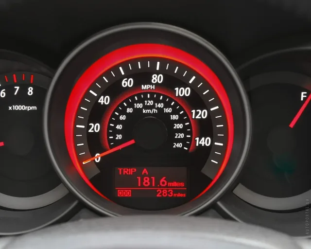 KIA Cerato Koup 2009 купе — 13