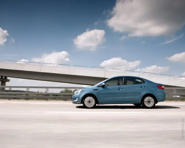 KIA Rio 2012 седан — 16