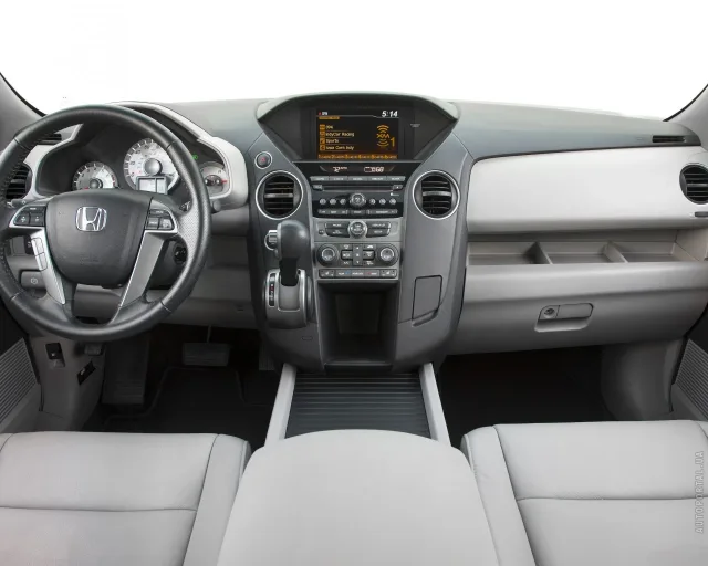 Honda Pilot 2012 crossover — 13