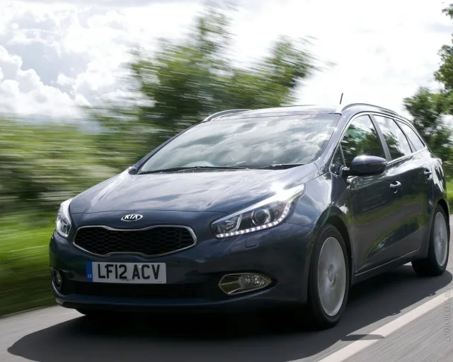 KIA C`eed SW 1.6 AT Mid — 15