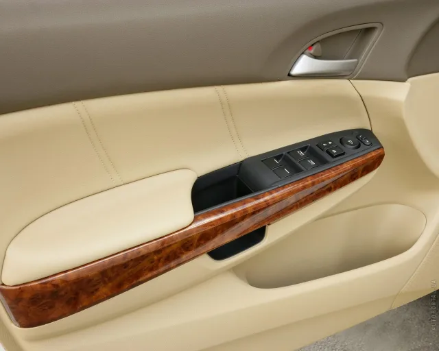 Honda Accord USA sedan — 3