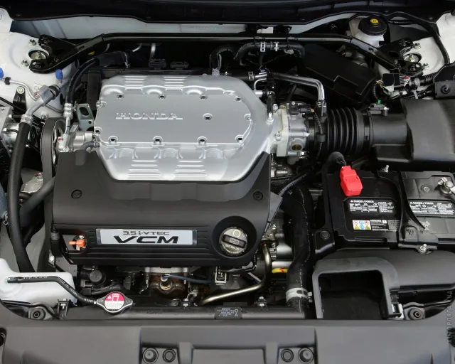 Honda Accord USA sedan — 19