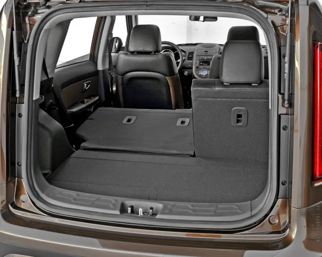KIA Soul New 1.6D MT Mid — 3
