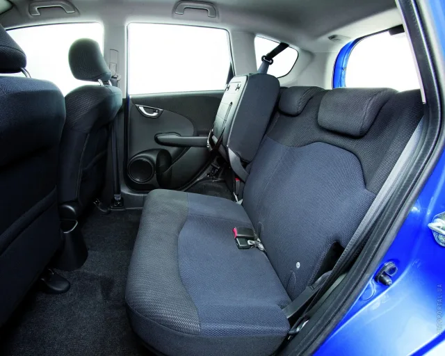 Honda Jazz 2011 microvan — 8