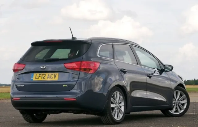 KIA C`eed SW 1.6 AT Mid — 22
