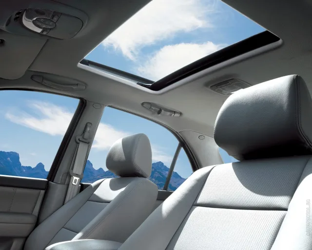 KIA Sorento 2.5D MT mid — 4