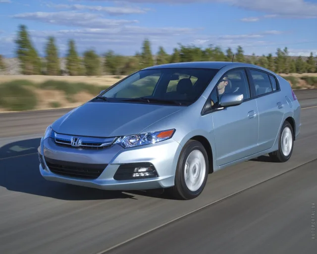 Honda Insight 1.3 AT — 24