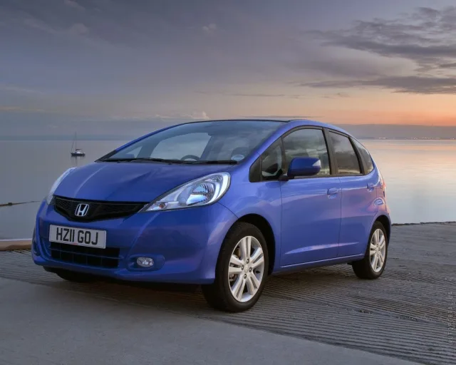 Honda Jazz 2011 microvan — 25