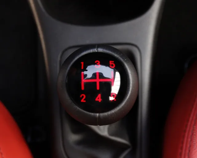 KIA Picanto 2011 хетчбек — 18
