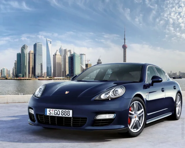 Porsche Panamera S 4.8 MT — 21
