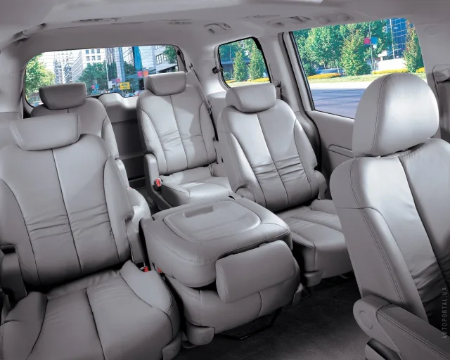 KIA Carnival мінівен — 6